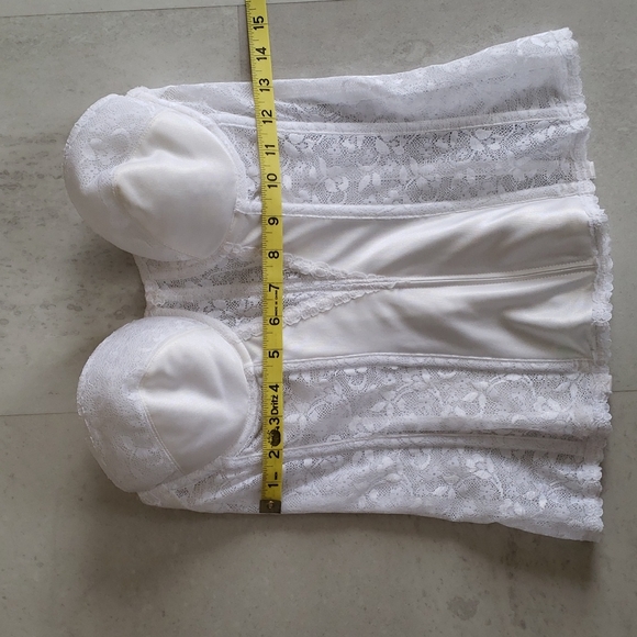 Carnival Women's strapless bustier - Picture 11 of 11